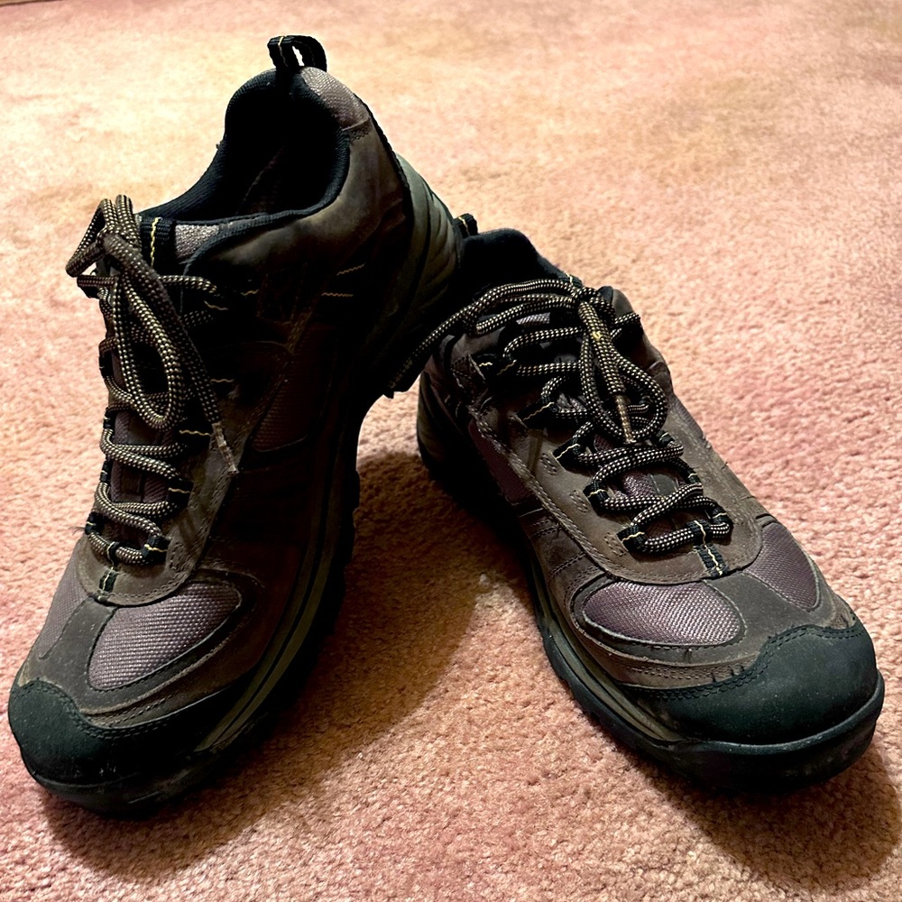 Mens ankle field/hiking shoes